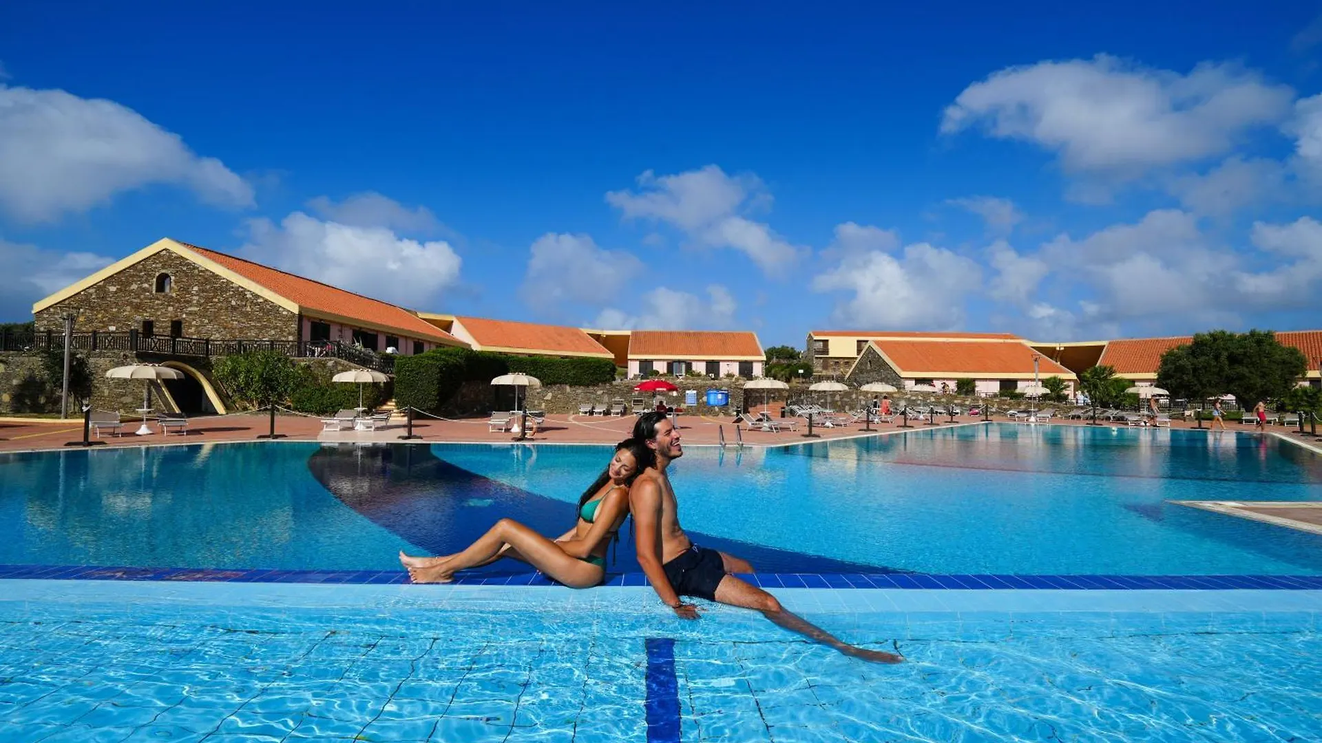 Le Tonnare Di Stintino - Beach Resort 4*,