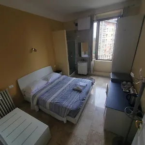 https://hotel-emmy.italymilanhotels.net